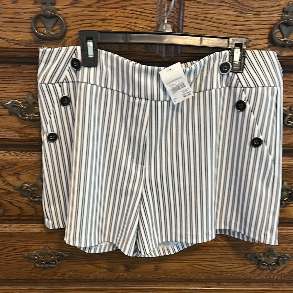 White and Black High Waist Nautical Striped Shorts